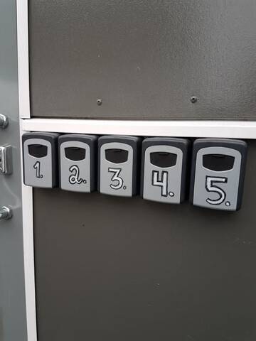 Фото номера Двухместный номер Делюкс с 1 кроватью или 2 отдельными кроватями Отель Hotelli Kärsämäki г. Кярсямяки 12